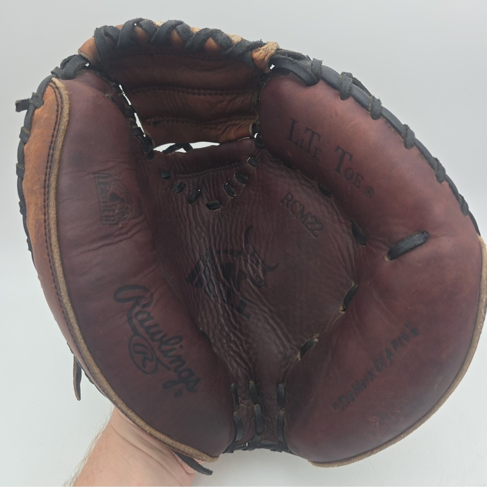 Rawlings The Bull Lite Toe RCM22 Catchers Mitt Glove RH throw